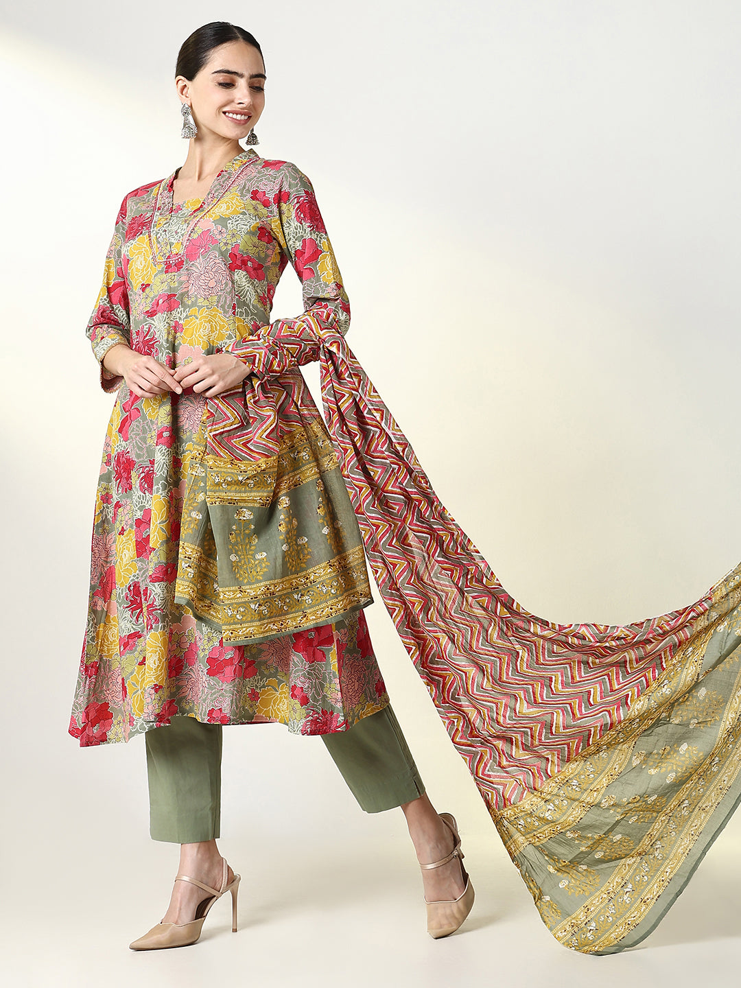 Women Floral Green A Line Kurta Set with Dupatta