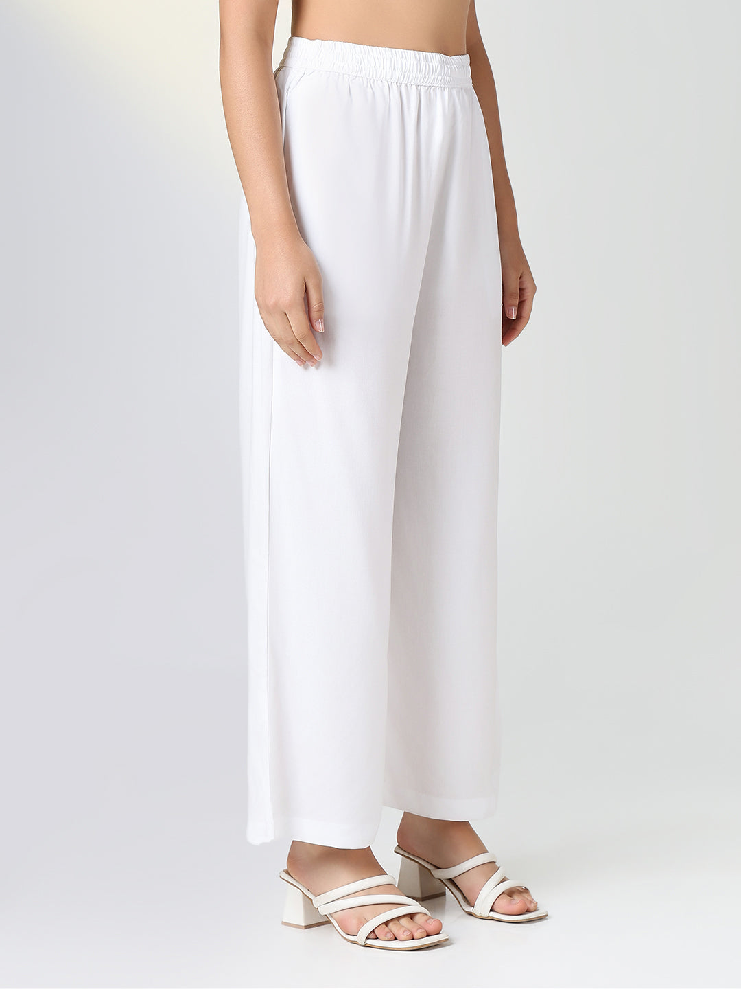 Women Solid White  Straight Fit Parallel Trousers