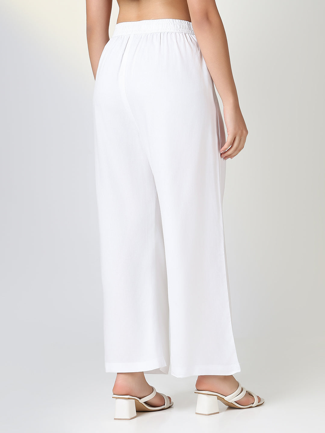 Women Solid White  Straight Fit Parallel Trousers