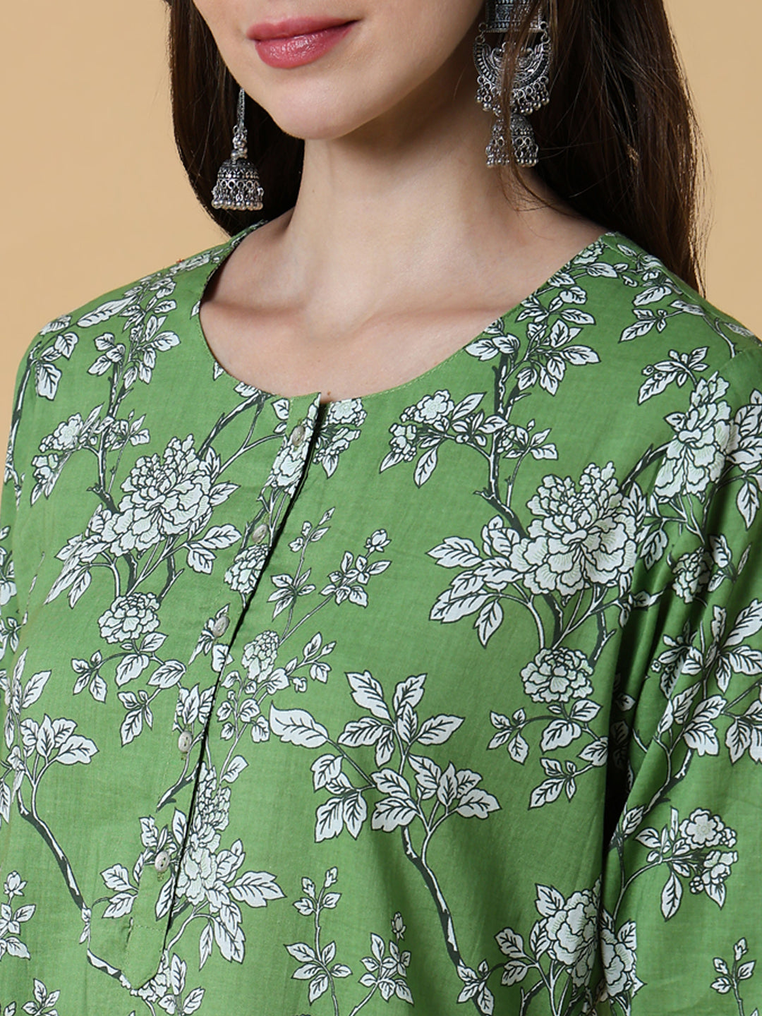 Women Green Floral Straight Kurta