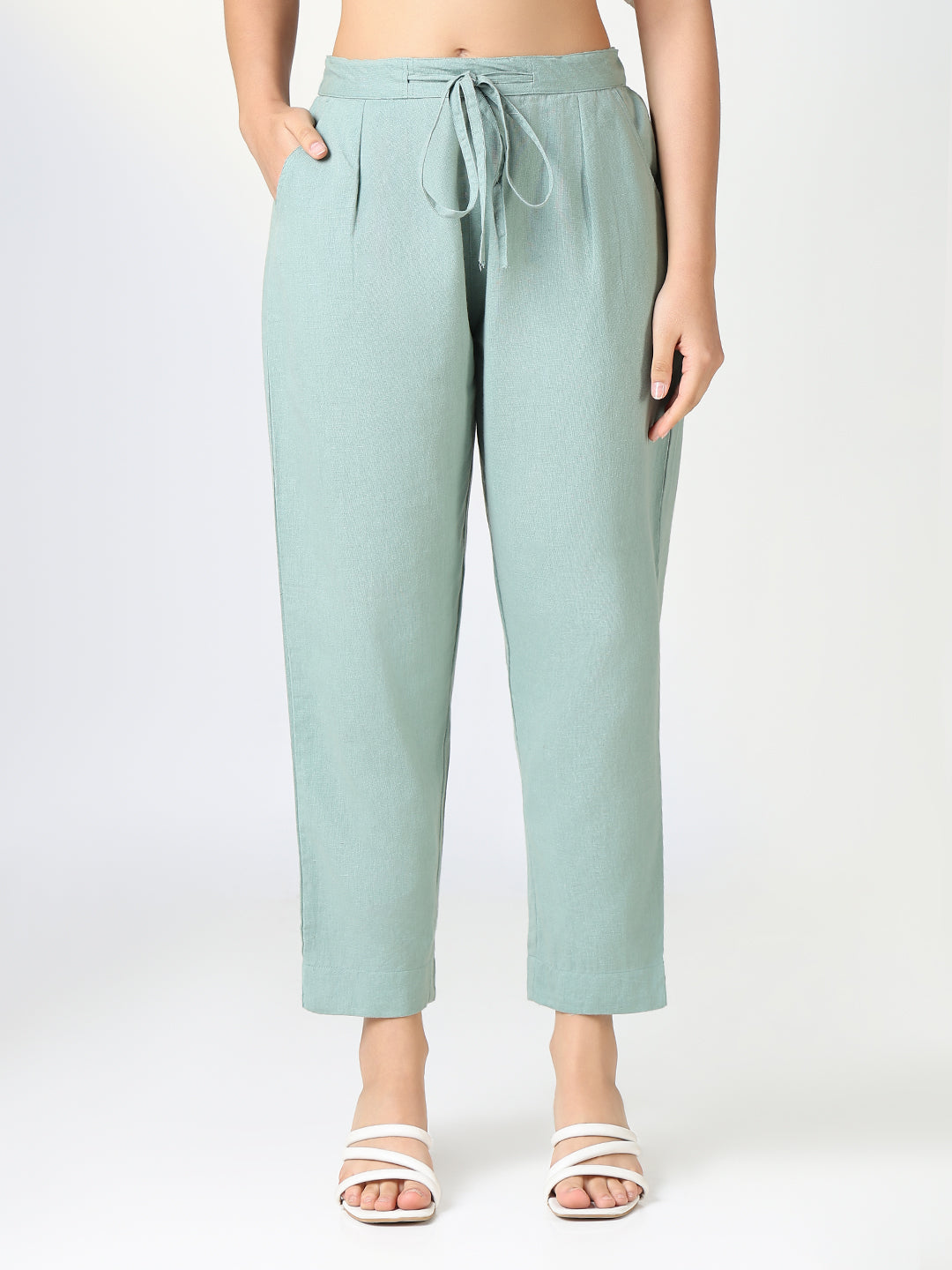 Women Solid Green Slim Fit Trousers