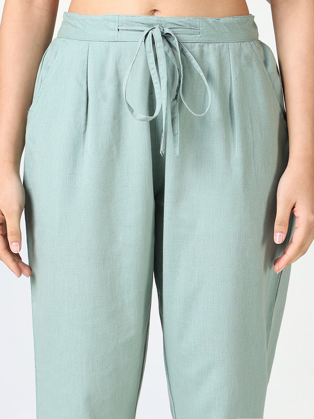 Women Solid Green Slim Fit Trousers