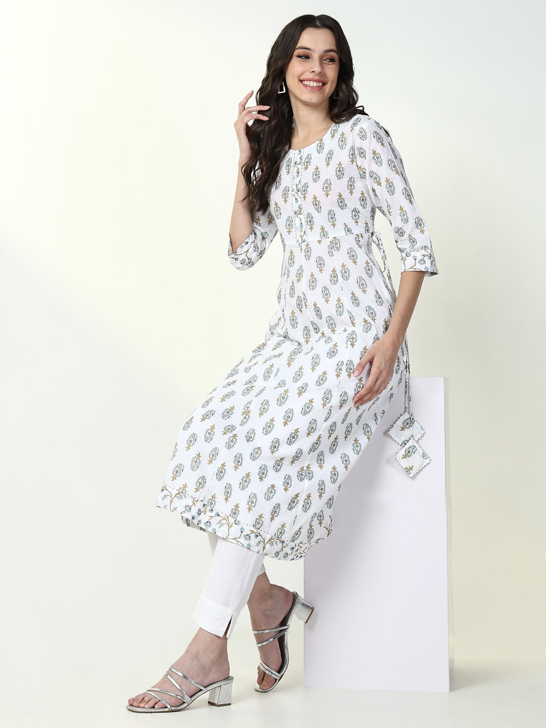 Women White Paisley Anarkali Kurta