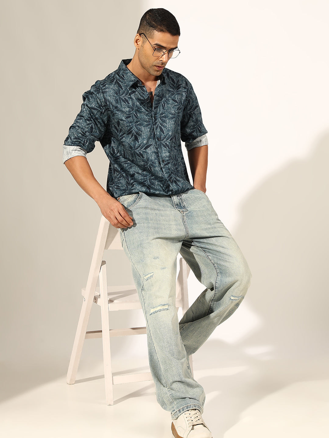 Men's Floral Blue Slim Fit Casual Shirt