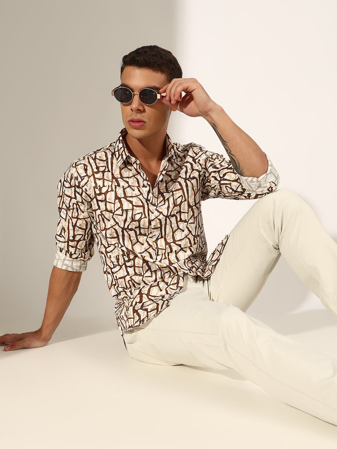Men's Abstract Brown Regular Fit Casual Shirt