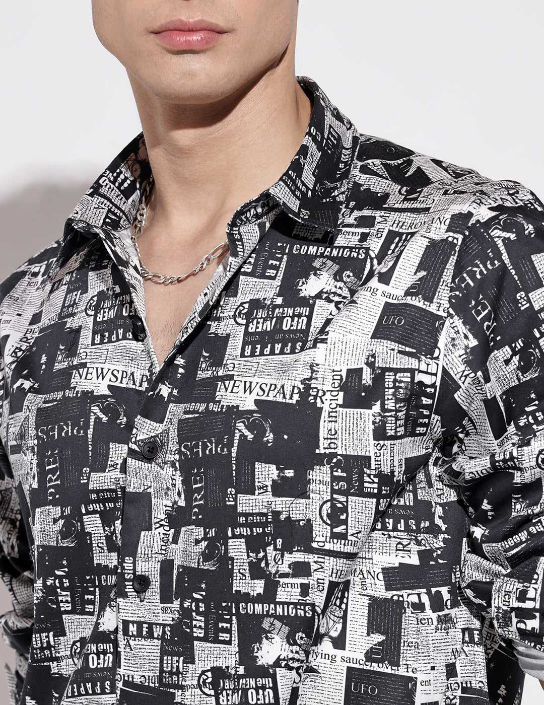 Men's Abstract Print Black Full Sleeve Regular Fit Shirt