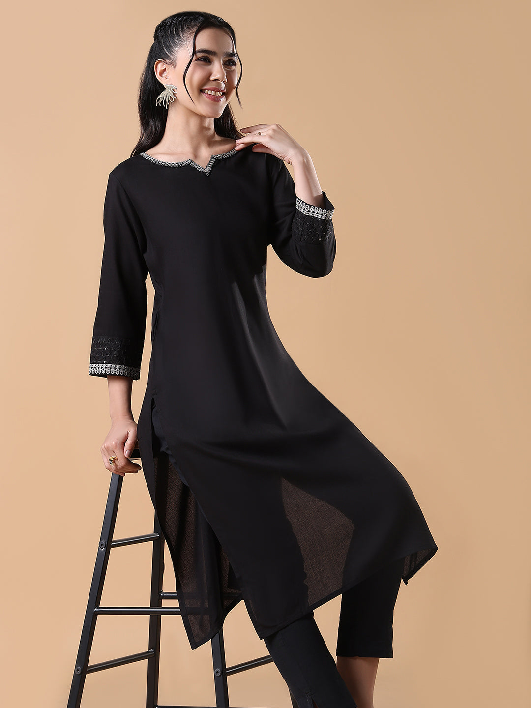 Women Black Solid Cotton Silk Straight Kurta