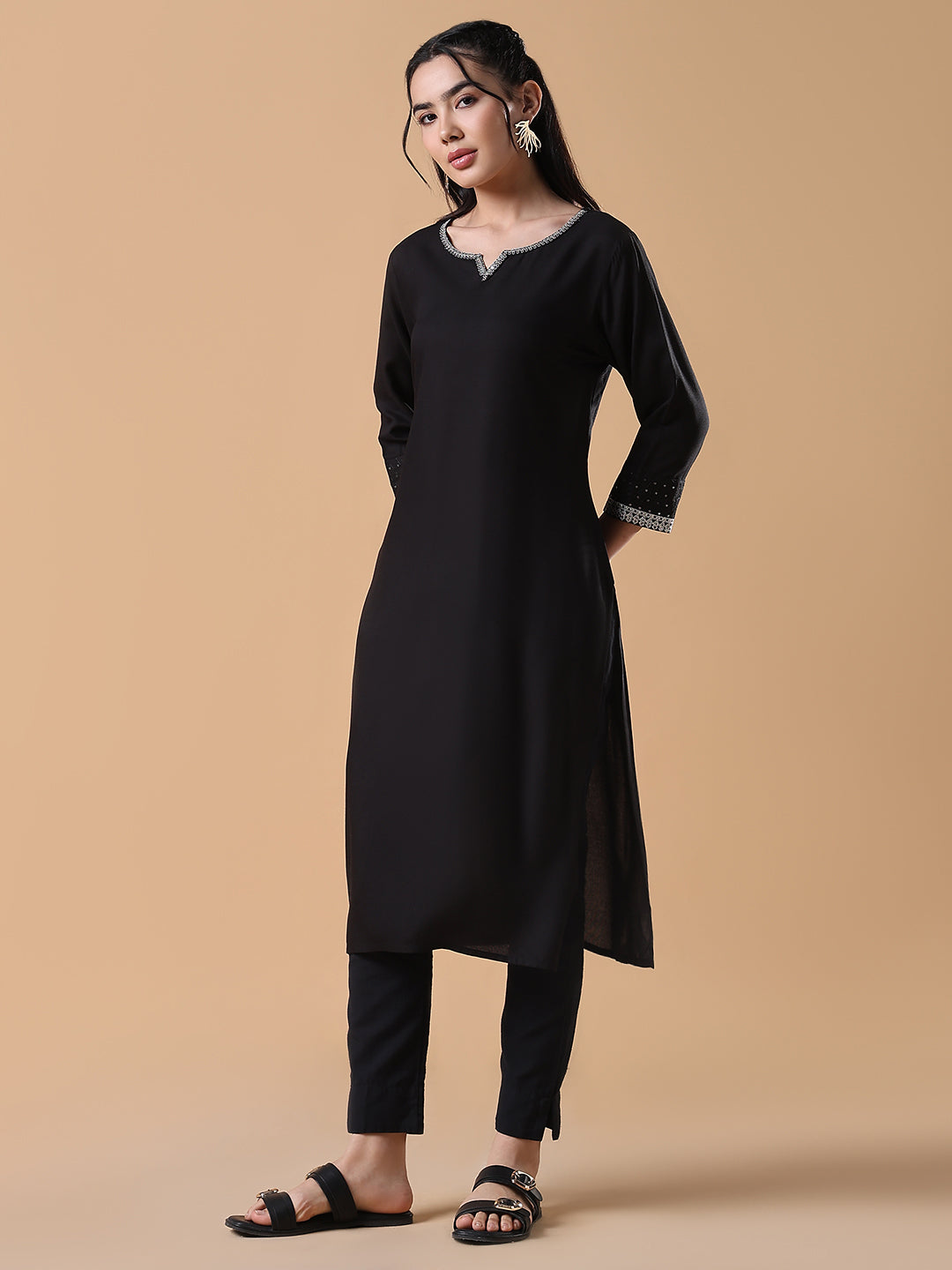 Women Black Solid Cotton Silk Straight Kurta