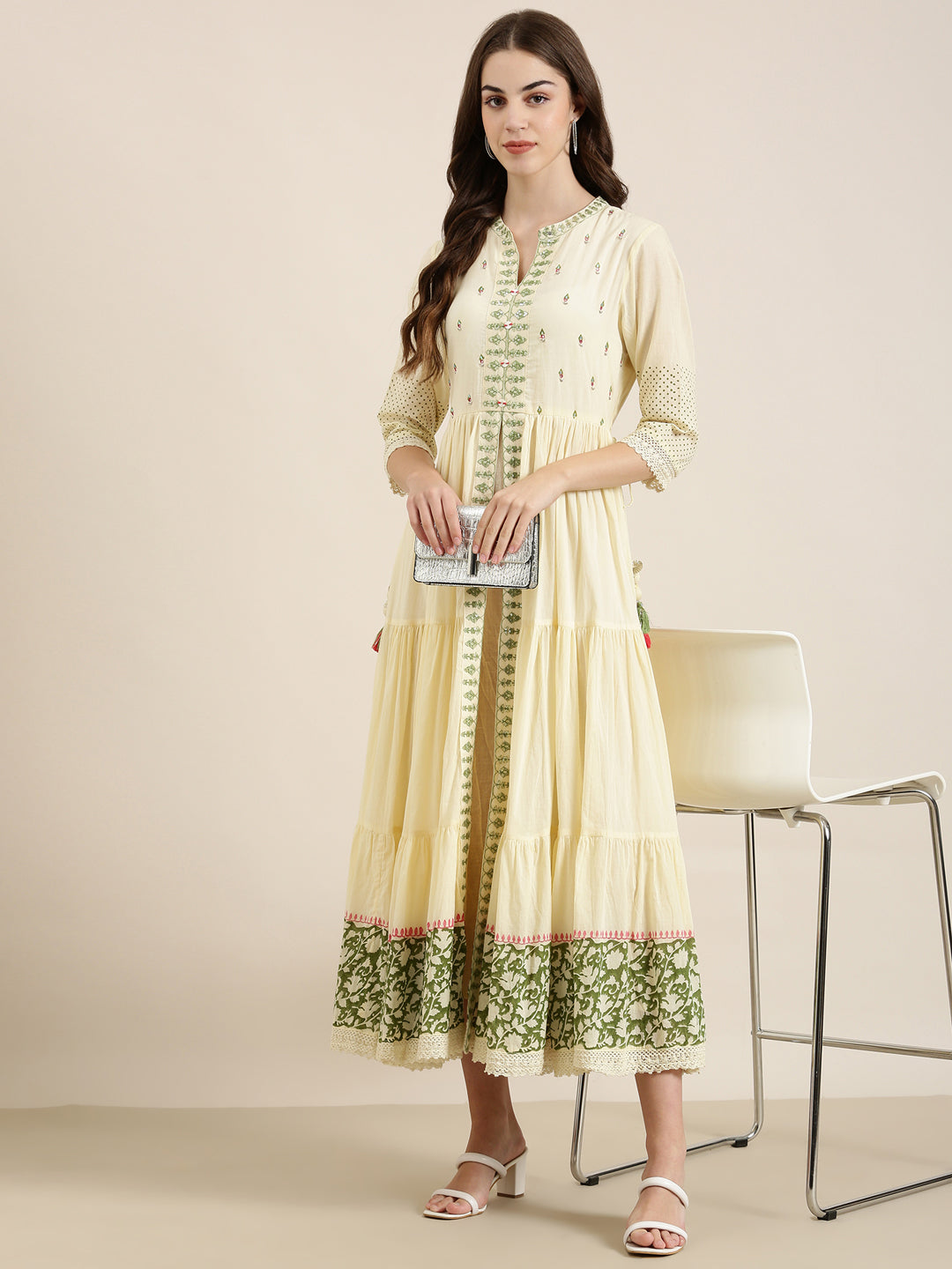 Women Mandarin Collar Solid Empire Cream Kurta