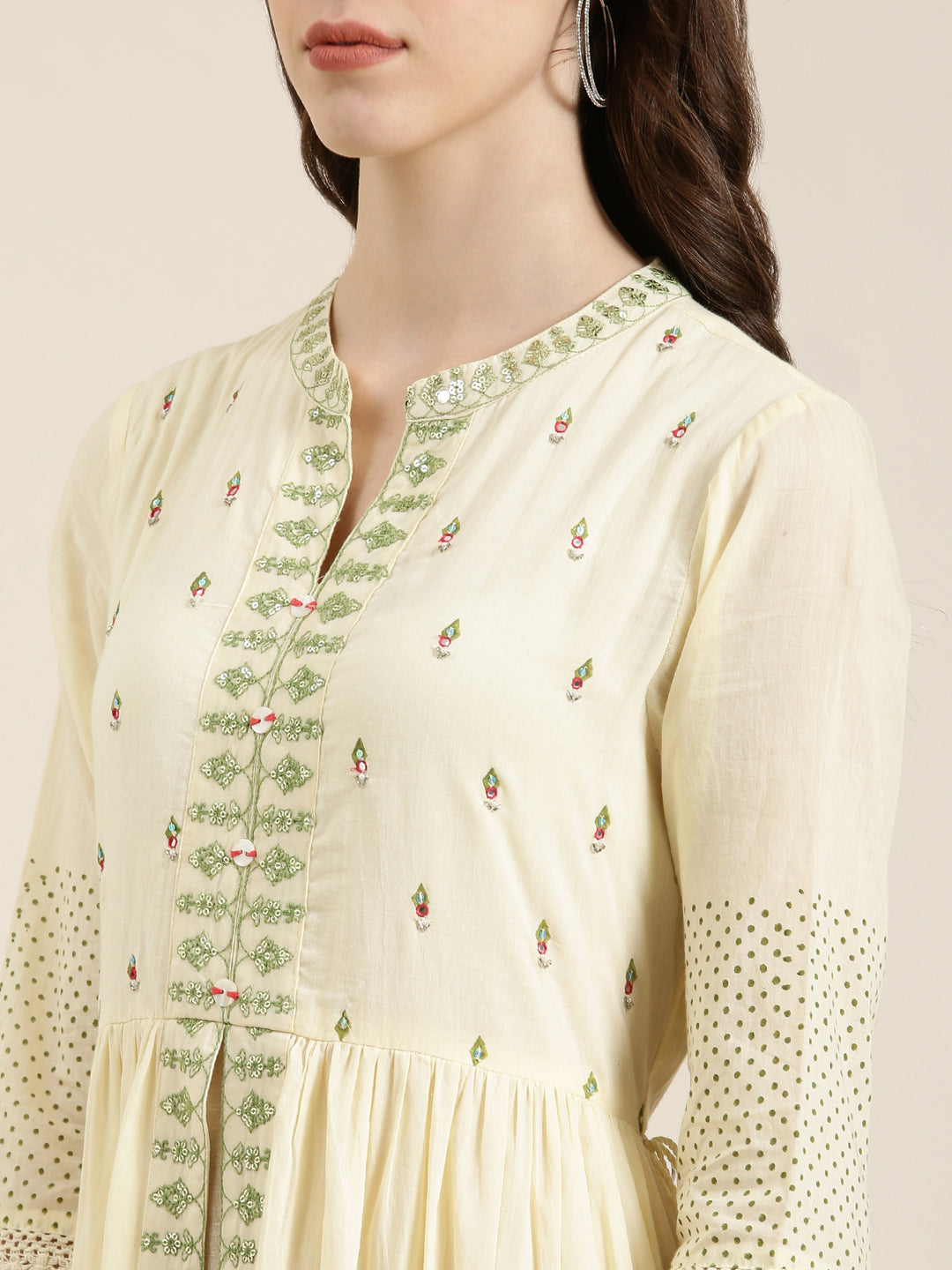 Women Mandarin Collar Solid Empire Cream Kurta