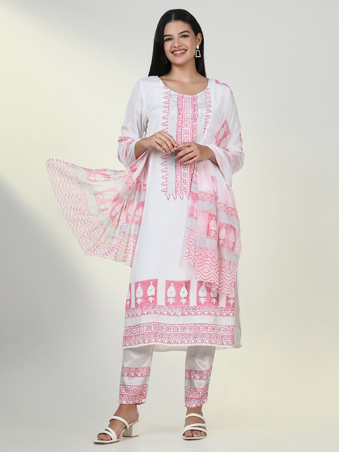 Women Graphic White Kurta Set with Dupatta