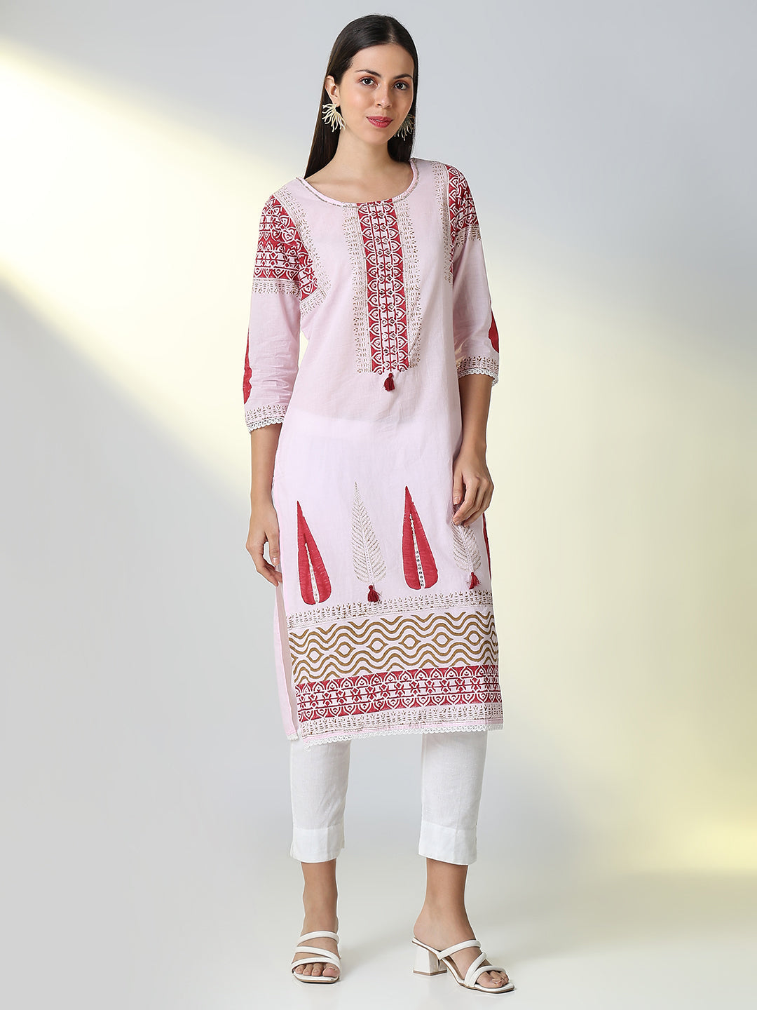 Women Pink Ethnic Motifs Straight Kurta