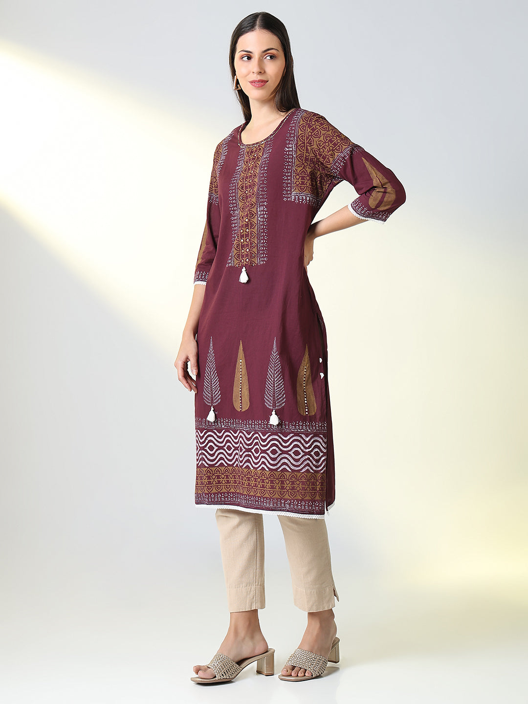 Women Purple Ethnic Motifs Straight Kurta