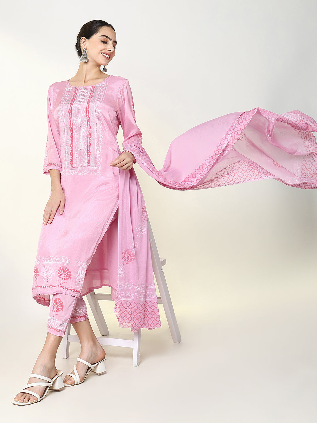 Women Floral Pink Straight Kurta Set with Dupatta