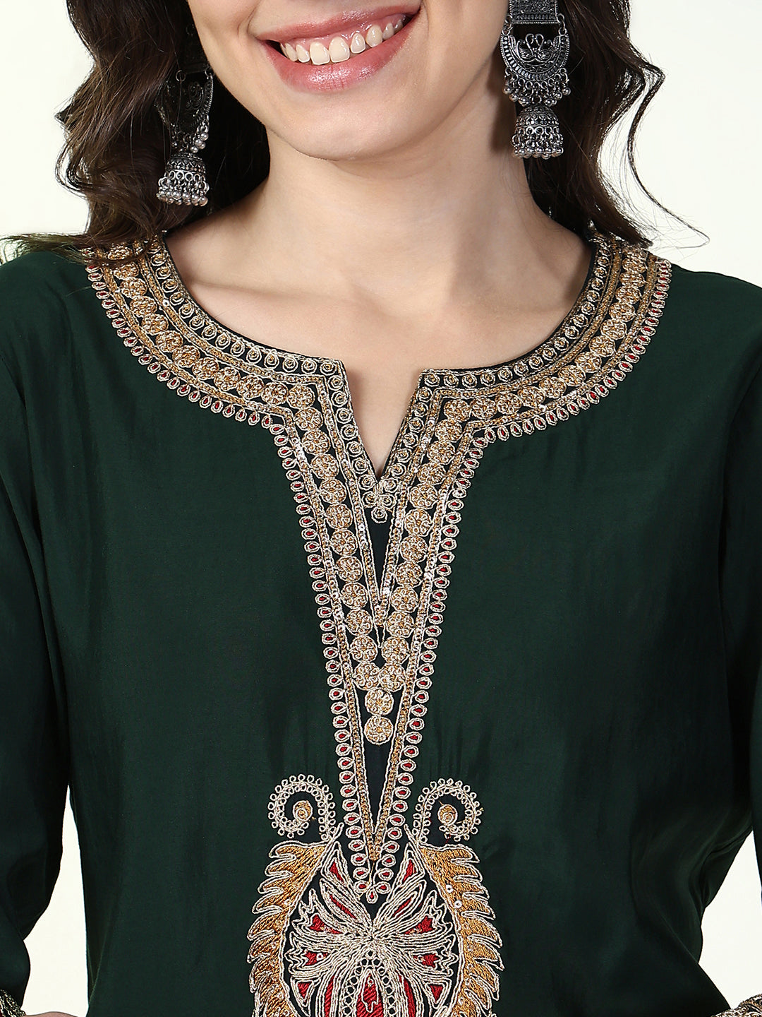 Women Green Solid Straight Kurta