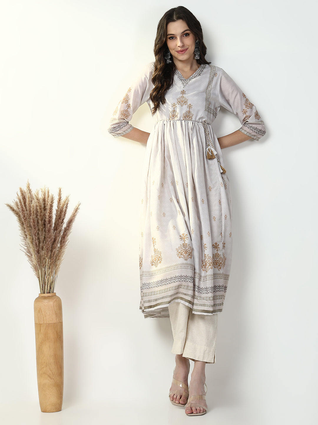 Women Off White Graphic Anarkali Kurta