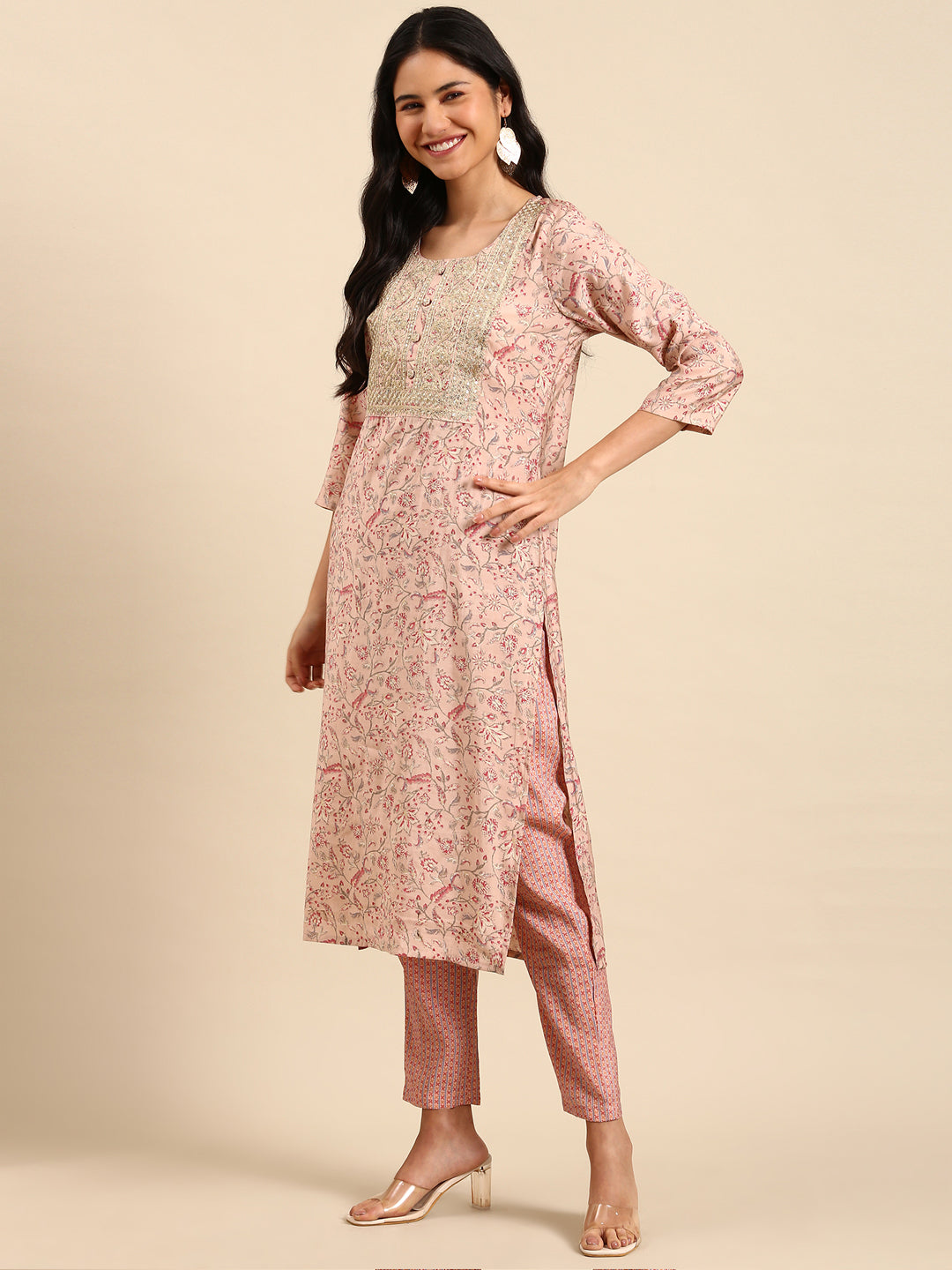 Women Floral Peach Straight Kurta Set with Dupatta