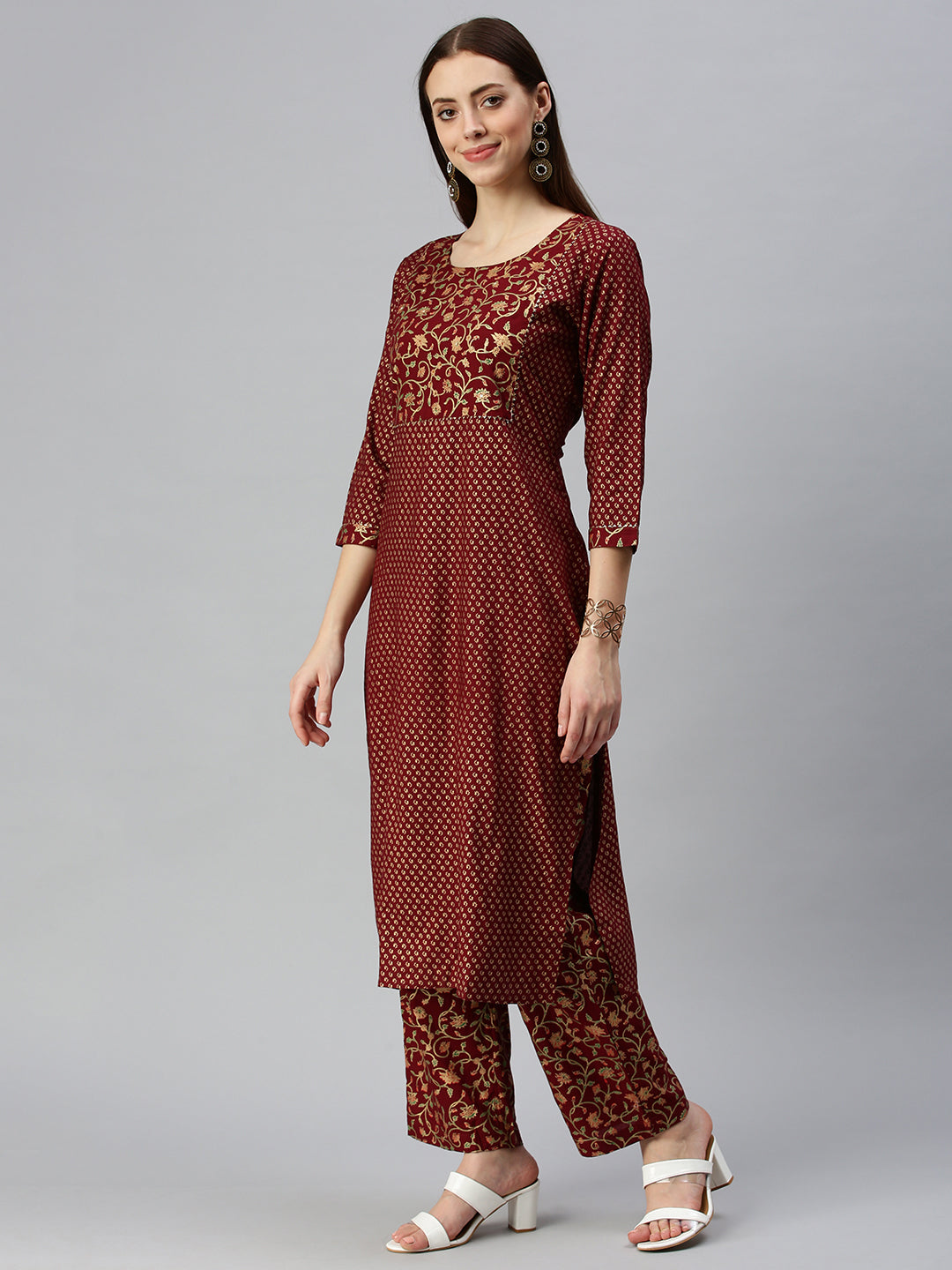 Women Straight Maroon Printed Kurta and Trousers