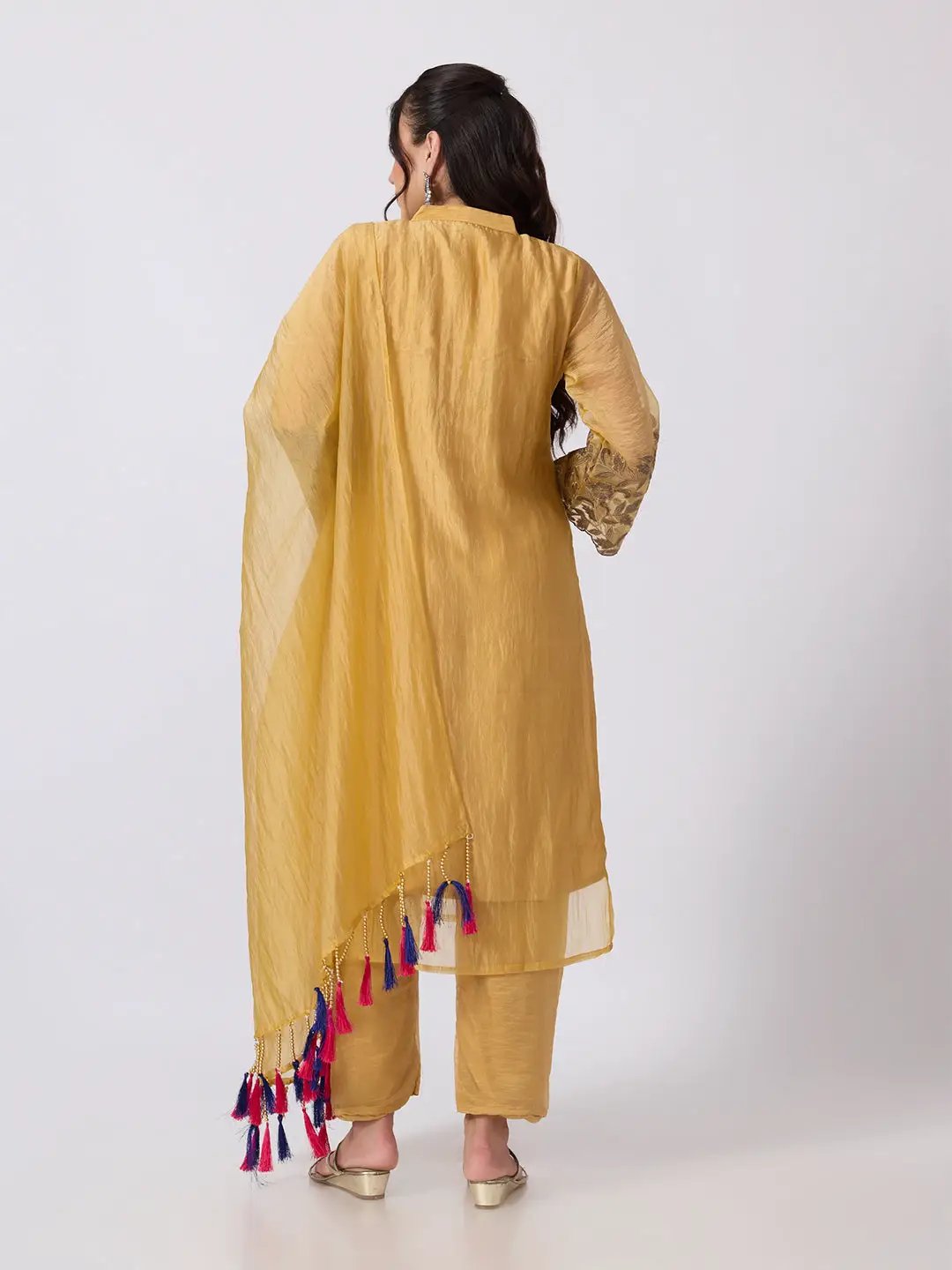 Women's Mustard Mandarin Colla Straight Kurta Set With Flared Sleeves