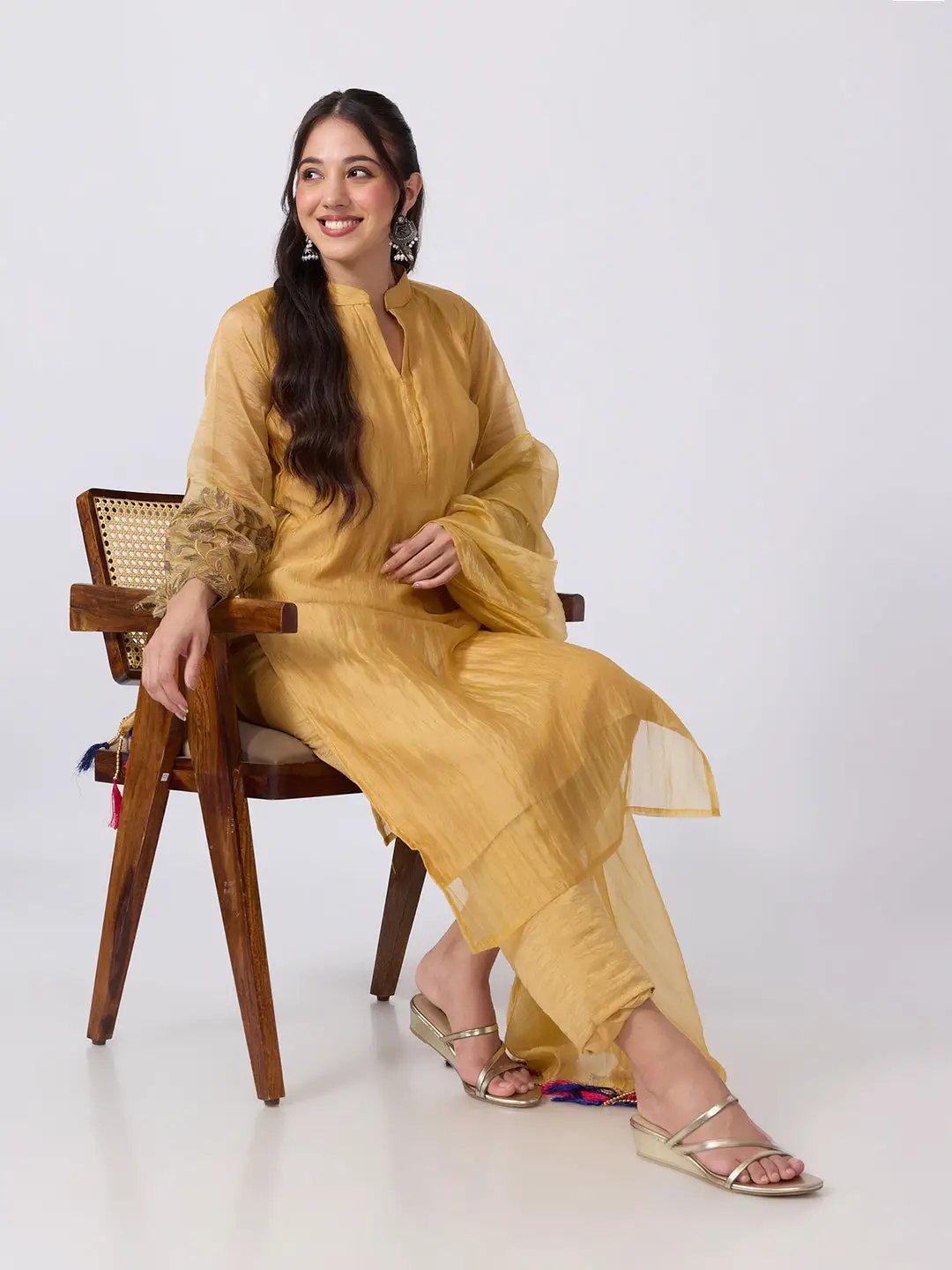 Women's Mustard Mandarin Colla Straight Kurta Set With Flared Sleeves