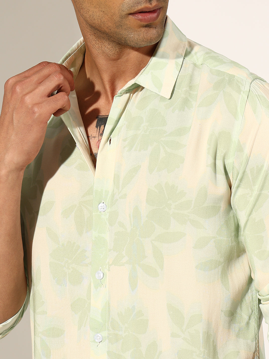 Men's Floral Green Regular Fit Casual Shirt