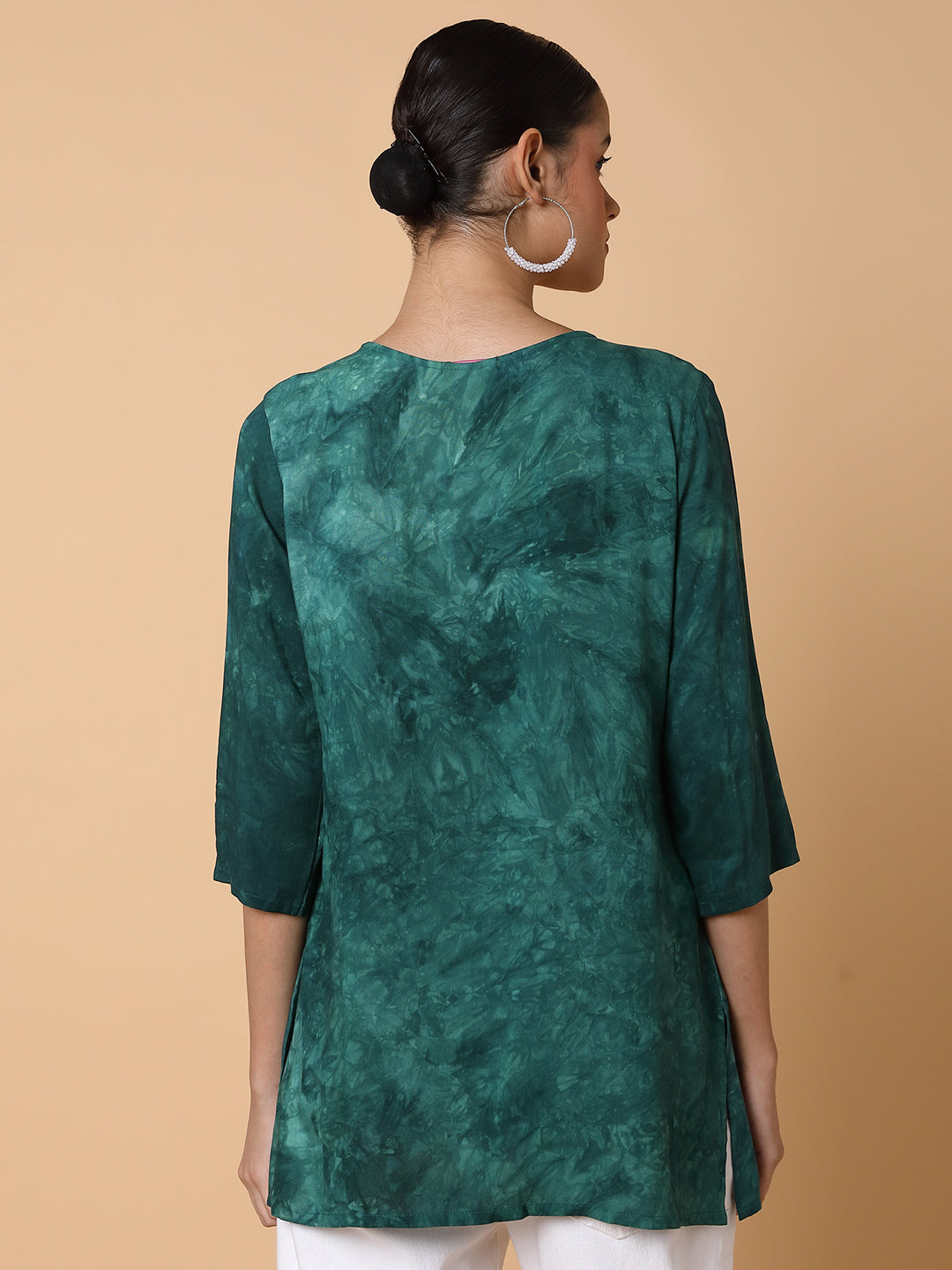 Women Floral Green Chikankari Kurti