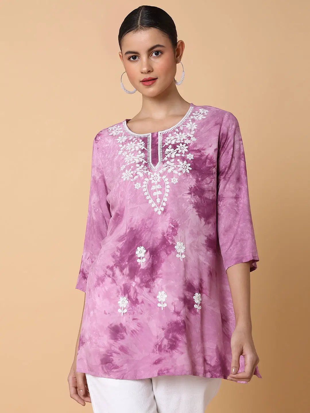Women's Floral Lavender Chikankari Kurti