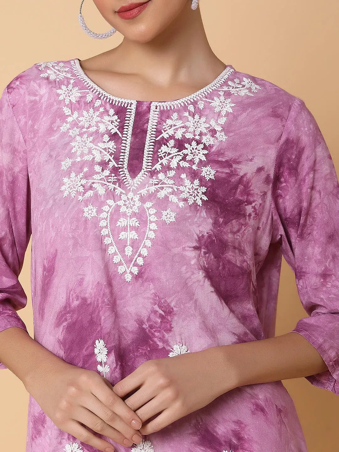 Women's Floral Lavender Chikankari Kurti