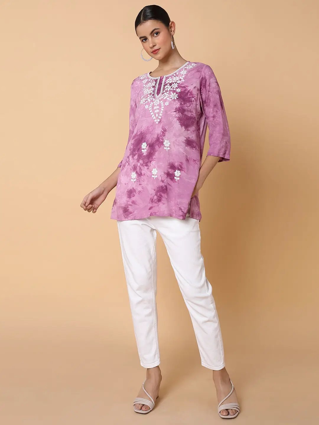 Women's Floral Lavender Chikankari Kurti