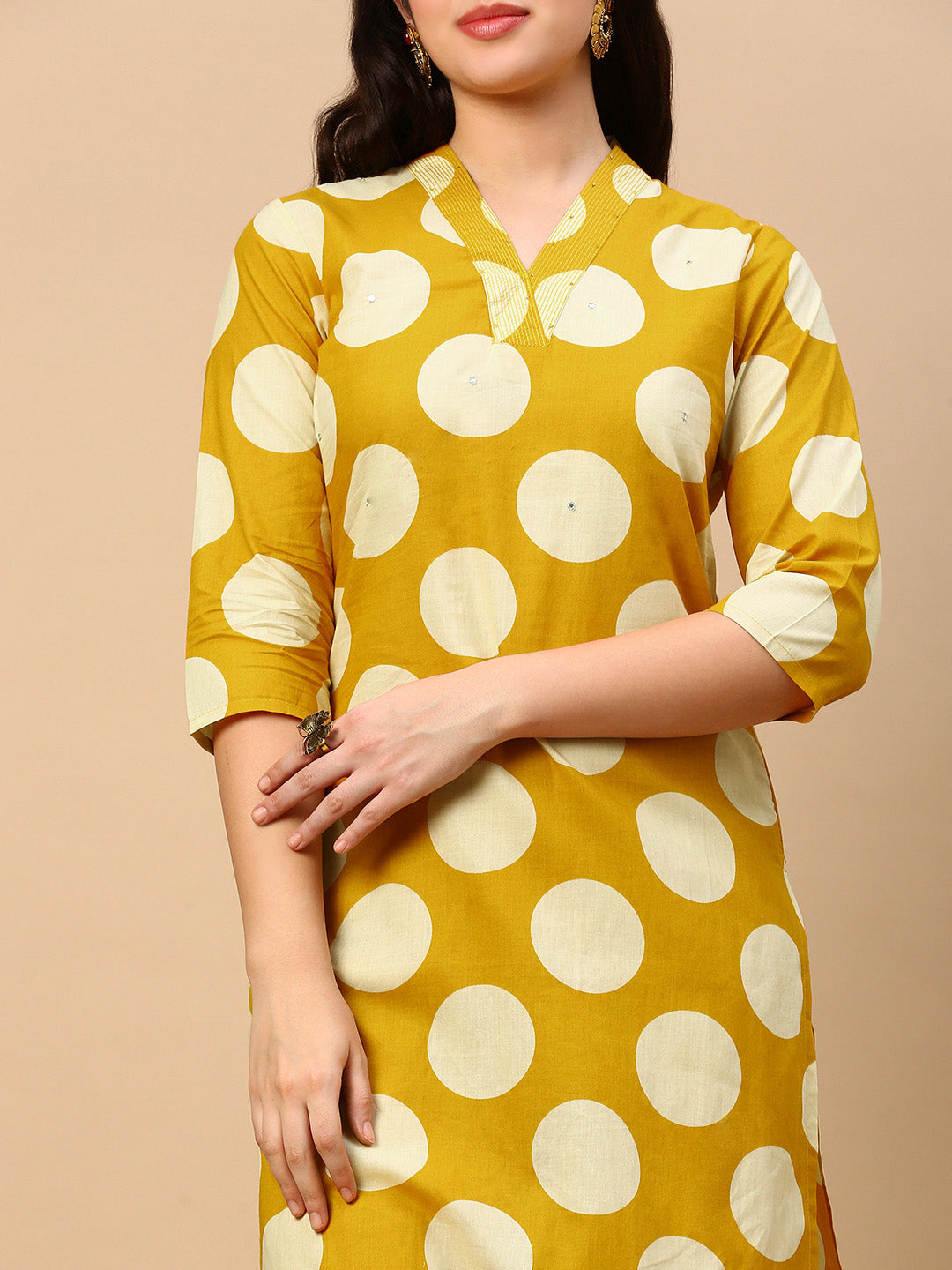 Women Geometric Yellow Straight Kurta Set