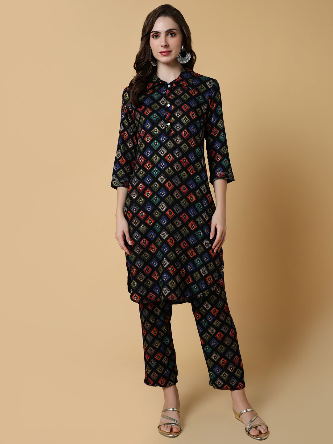 Women Geometric Black Straight Kurta Set