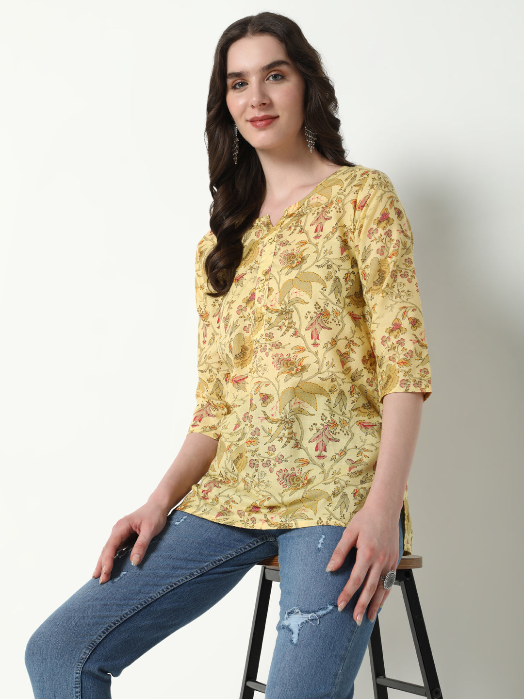 Women Yellow Floral Straight Kurti