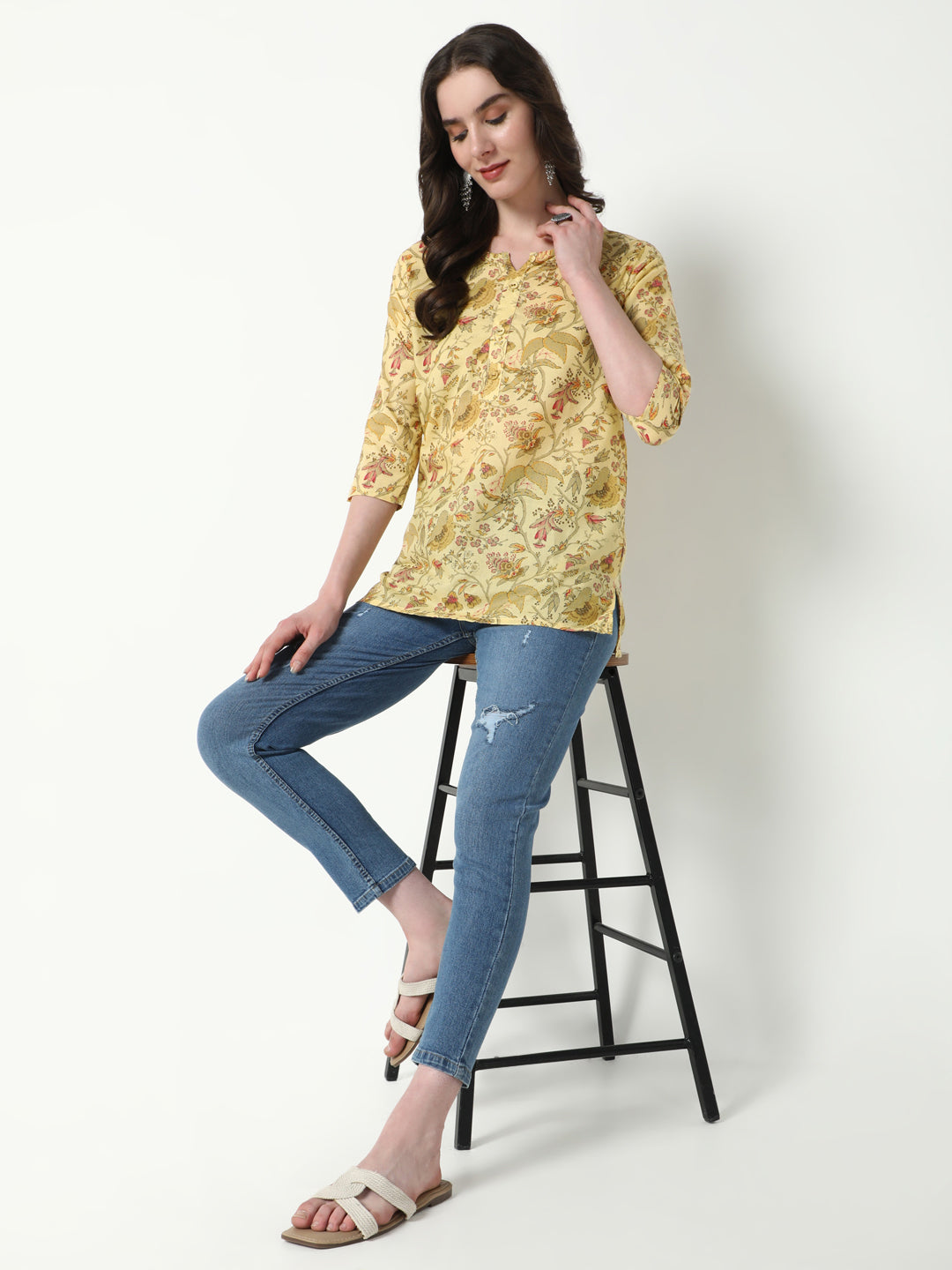 Women Yellow Floral Straight Kurti