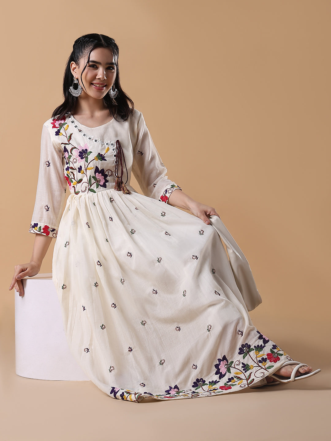 Women Cream Embroidered Floral Anarkali Kurta