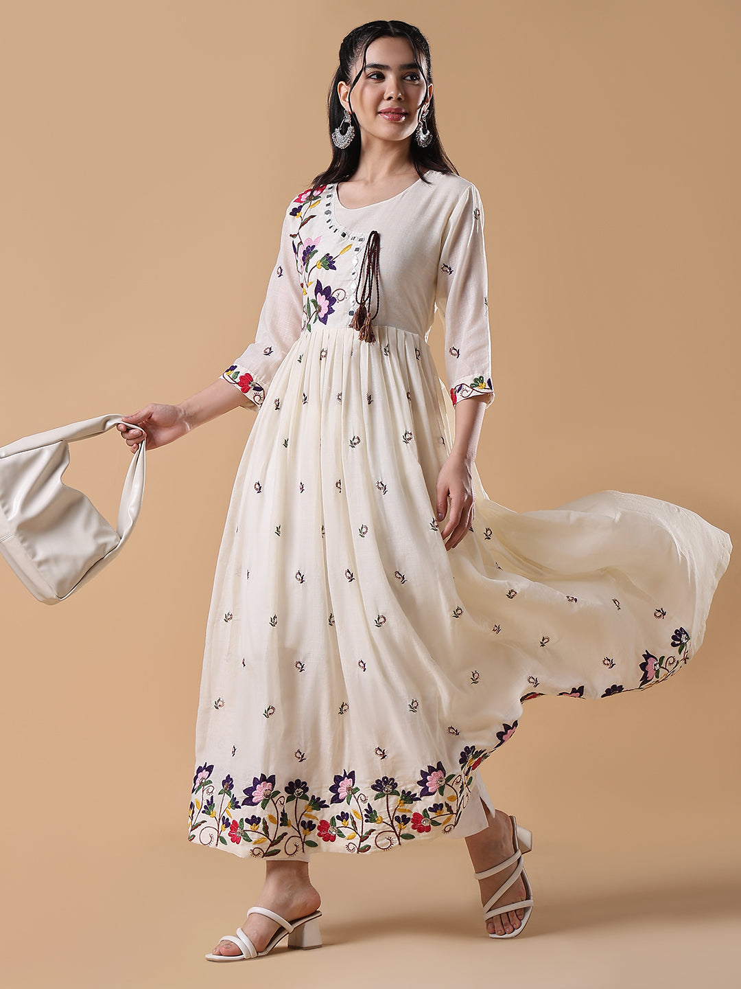 Women Cream Embroidered Floral Anarkali Kurta