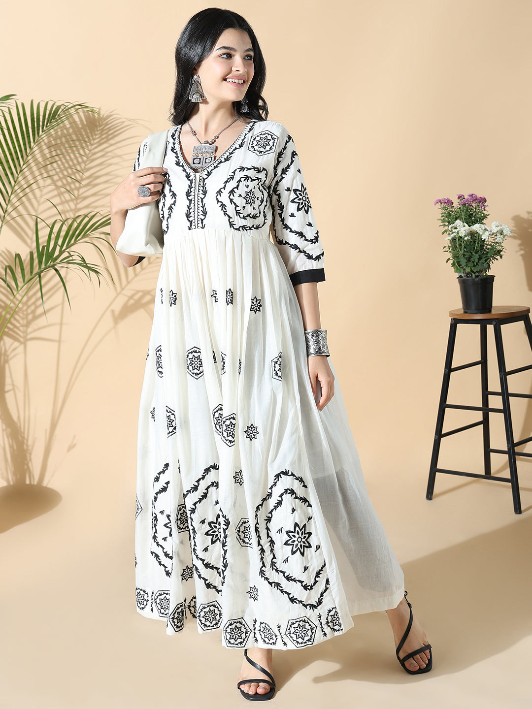 Women White Printed Cotton Anarkali Kurta