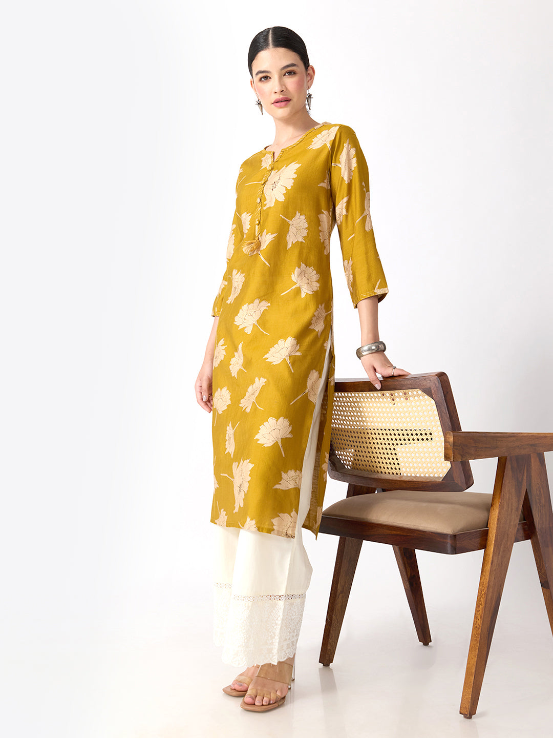 Women’s Floral Printed Yellow Straight Kurta