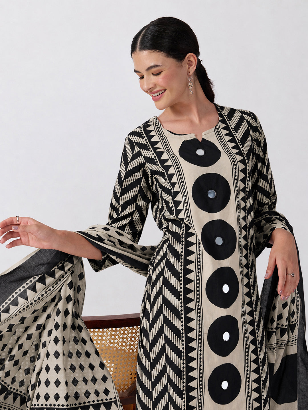 Women’s Geometric Printed Black Straight Kurta Set with Mirror Detail and Dupatta