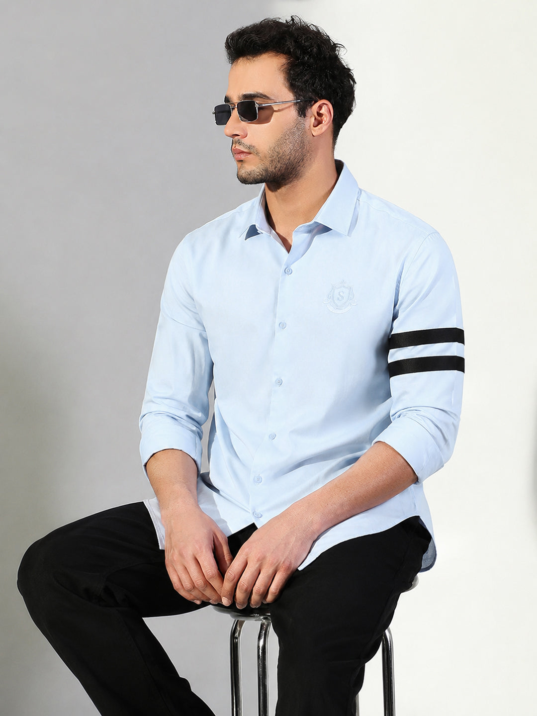 Men’s Blue Regular Fit Long Sleeves Shirt with Contrast Arm Stripes