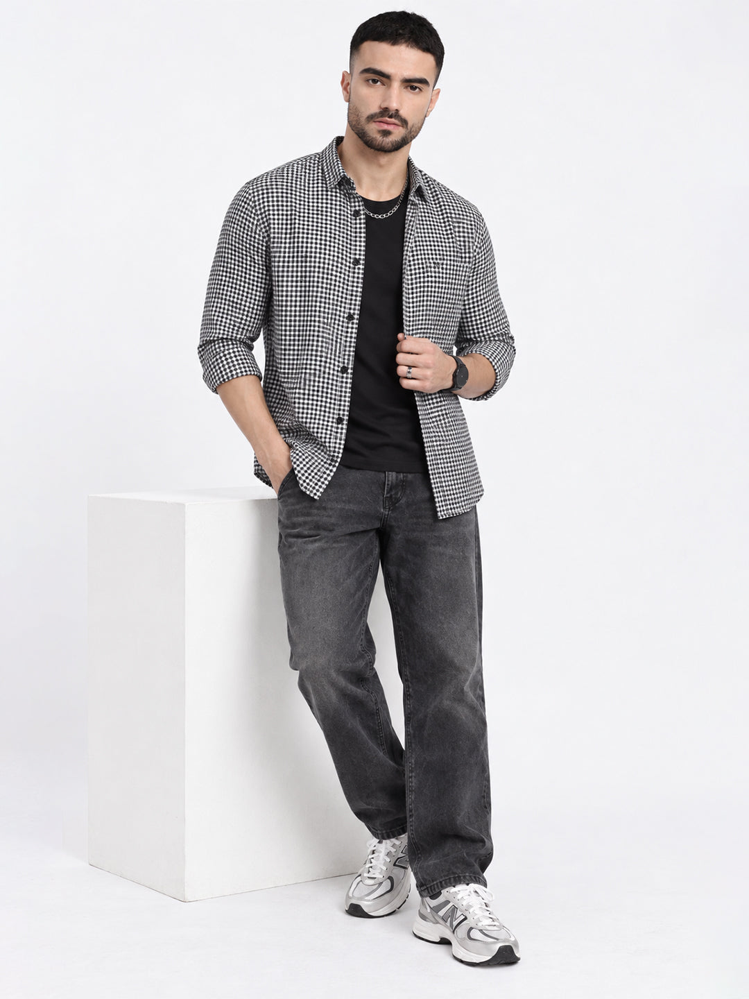 Men’s Checked Navy Blue Long Sleeves Shirt