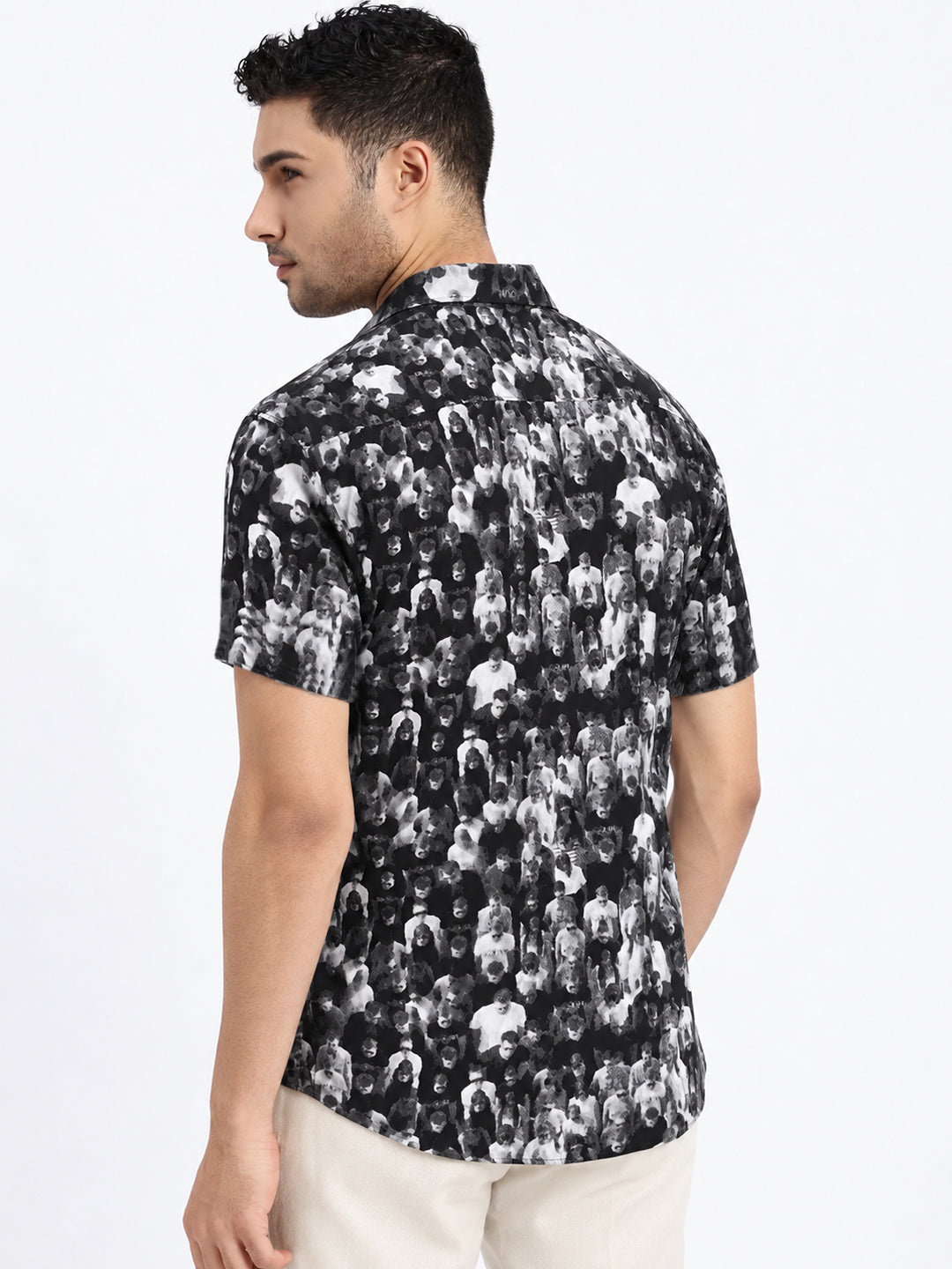 Men’s Printed Black Slim Fit Short Sleeves Shirt