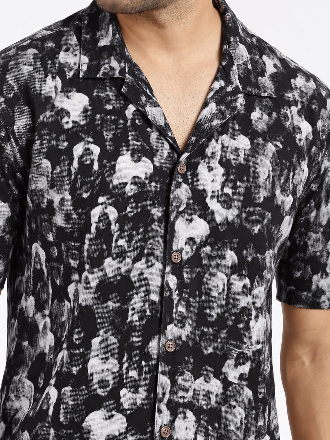 Men’s Printed Black Slim Fit Short Sleeves Shirt