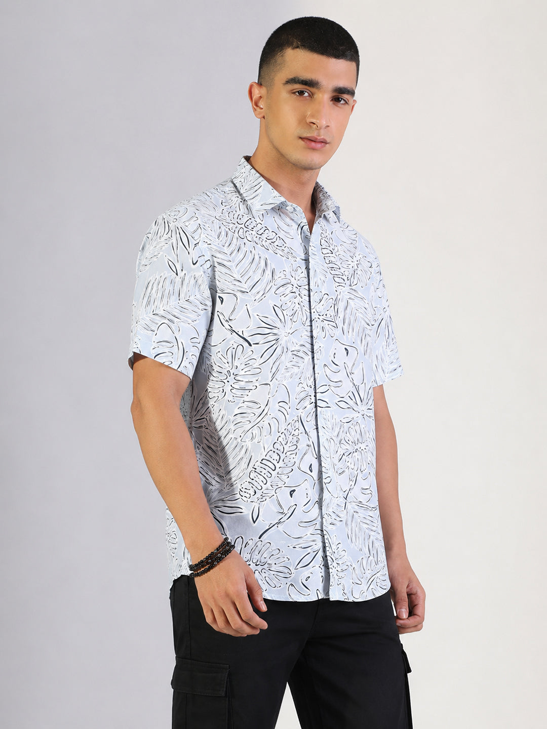 Men's  Tropical Printed Grey Short Sleeves Shirt with Spread Collar