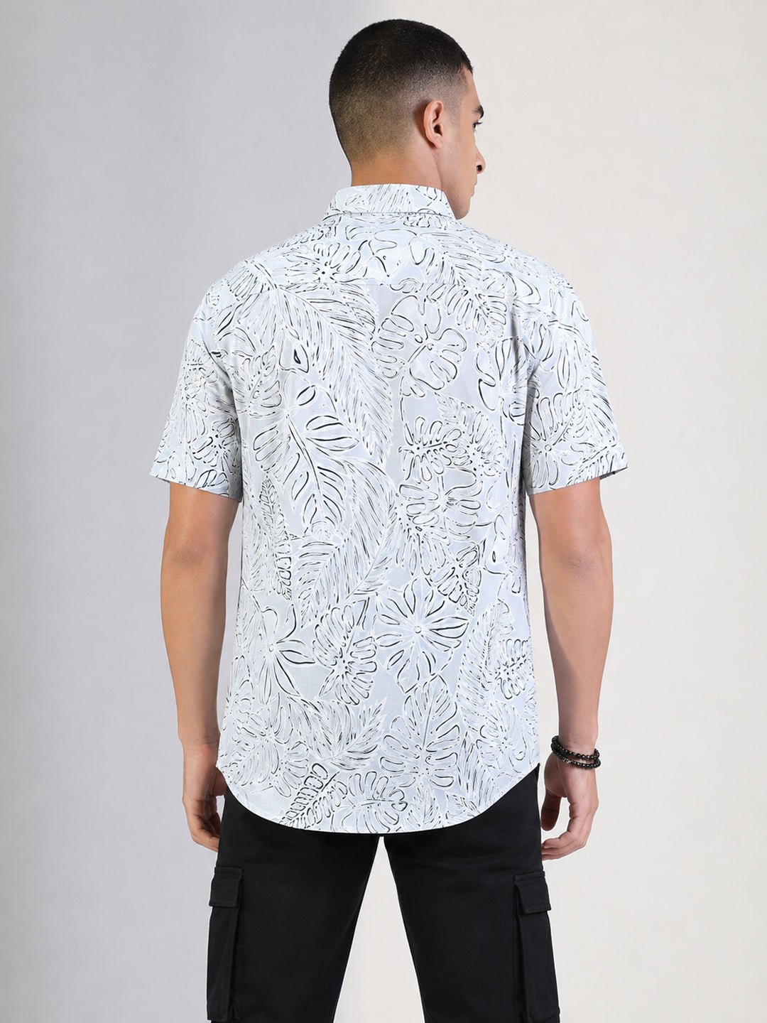 Men's  Tropical Printed Grey Short Sleeves Shirt with Spread Collar