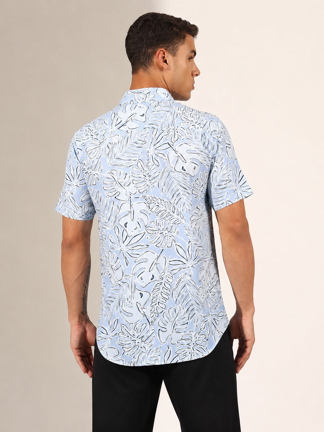 Men’s Tropical Printed Blue Short Sleeves Shirt with Spread Collar
