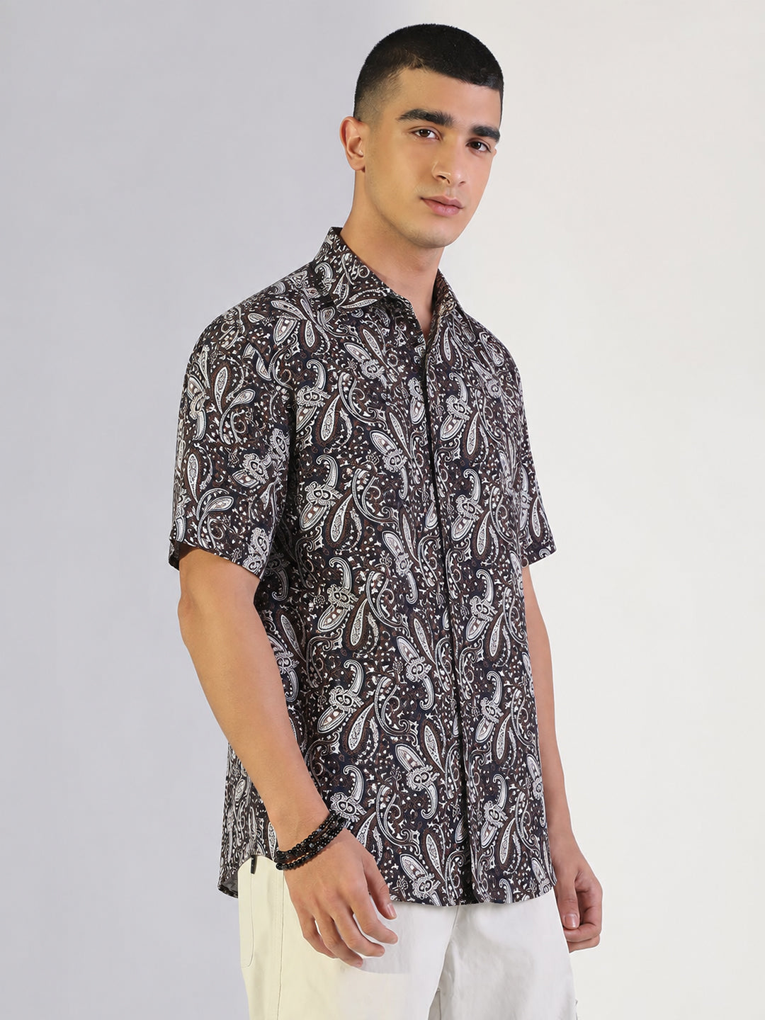 Men’s Paisley Printed Navy Blue Short Sleeves Shirt with Spread Collar