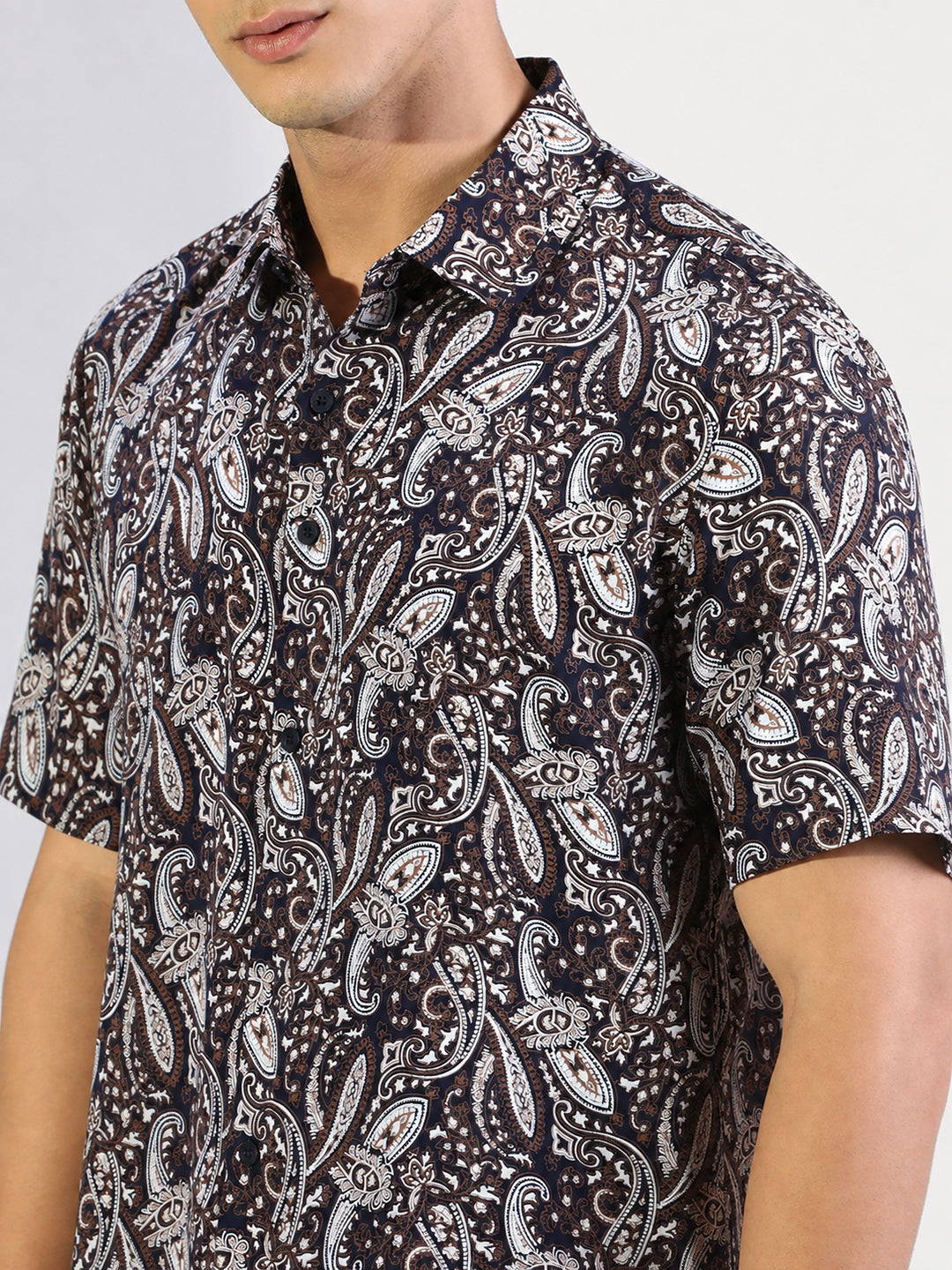 Men’s Paisley Printed Navy Blue Short Sleeves Shirt with Spread Collar