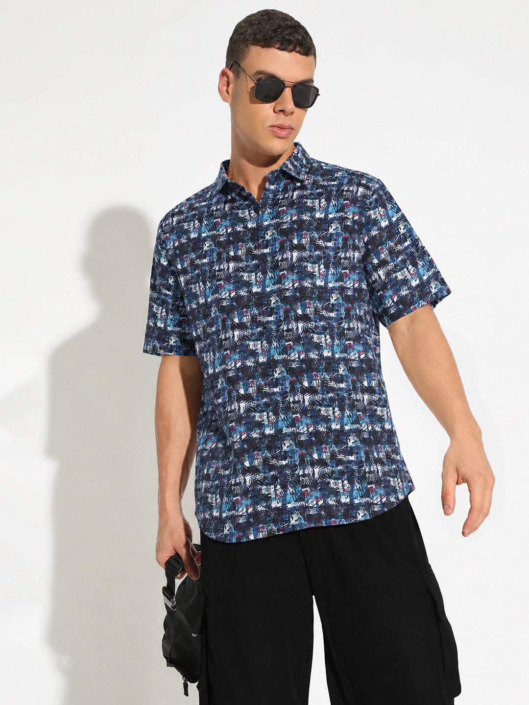 Men’s Printed Blue Regular Fit Short Sleeves Shirt with Spread Collar
