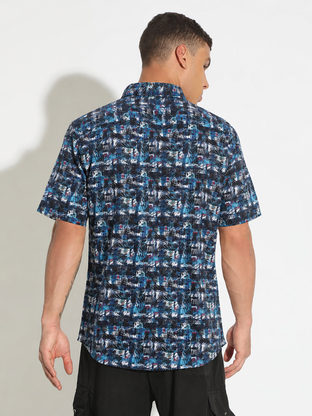 Men’s Printed Blue Regular Fit Short Sleeves Shirt with Spread Collar