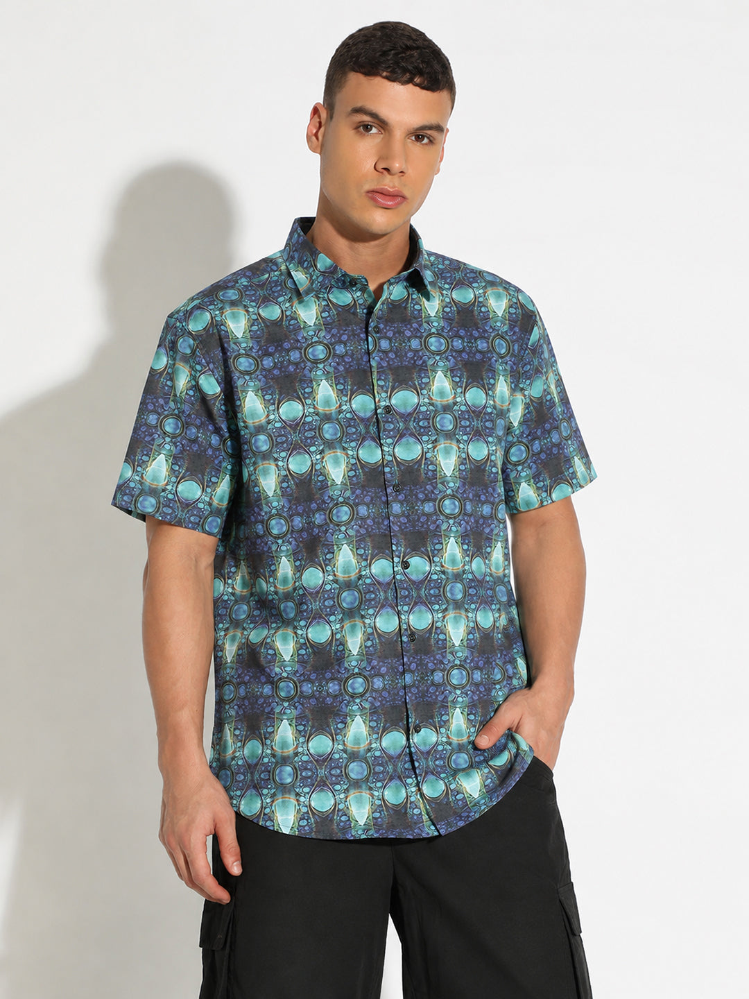Men’s Abstract Printed Blue Regular Fit Short Sleeves Shirt with Spread Collar